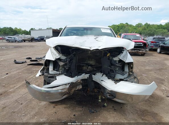 1C6RR7KT3KS742579 2019 RAM 1500 CLASSIC White Вид панелі приладів