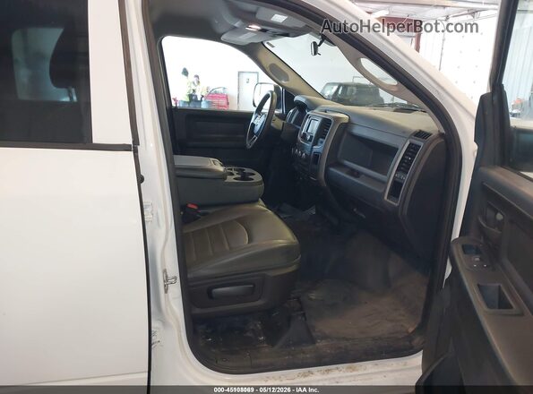 1C6RR7KTXLS156527 2020 RAM 1500 CLASSIC White Вид салону спереду