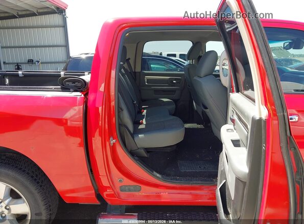 1C6RR7LG6JS222702 2018 RAM 1500 Red Widok naklejki z numerem VIN