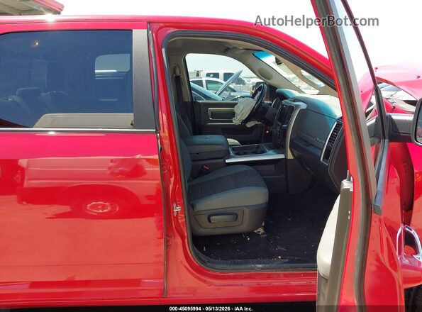 1C6RR7LG6JS222702 2018 RAM 1500 Red Widok wnętrza z przodu