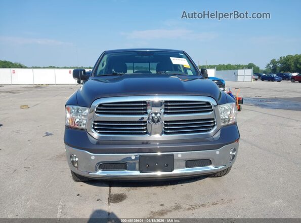 1C6RR7LG7HS855364 2017 RAM 1500 Gray Սալոնի հետևի տեսք