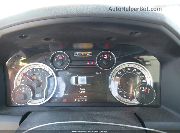 1C6RR7LG7HS855364 2017 RAM 1500 Gray Հետևի նստատեղերի տեսք