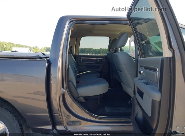 1C6RR7LG7HS855364 2017 RAM 1500 Gray VIN կոդի պիտակի տեսք