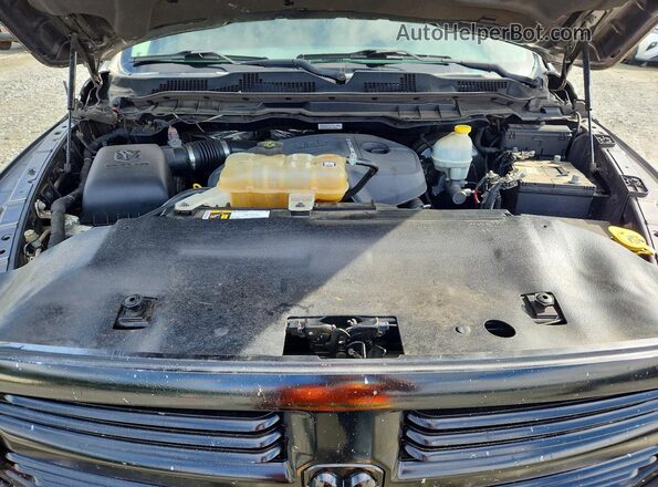 1C6RR7LM7GS338005 2016 RAM 1500 Gray Rear interior view