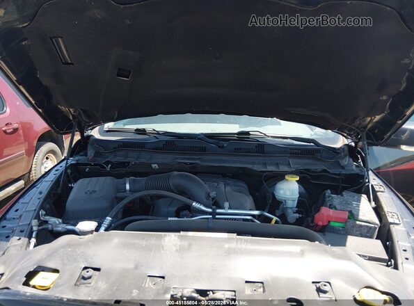 1C6RR7LT0JS137416 2018 RAM 1500 Черный 