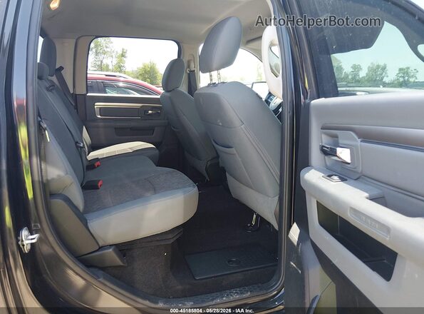 1C6RR7LT0JS137416 2018 RAM 1500 Черный 