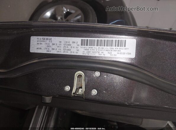 1C6RR7LT2KS537785 2019 RAM 1500 CLASSIC Серый Вид подкапотного пространства
