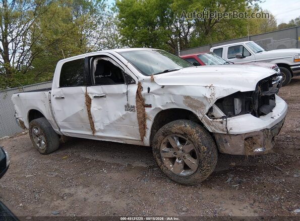 1C6RR7LT3JS156137 2018 RAM 1500 White Панорамний вид салону 360°