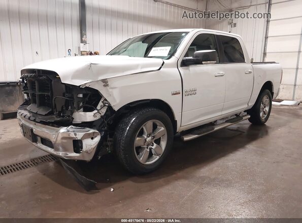 1C6RR7LT3JS257372 2018 RAM 1500 White წინა მარცხენა ხედი სამი მეოთხედიდან
