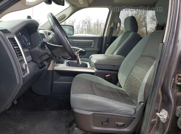 1C6RR7LTXGS112287 2016 RAM 1500 Gray Widok wnętrza z przodu
