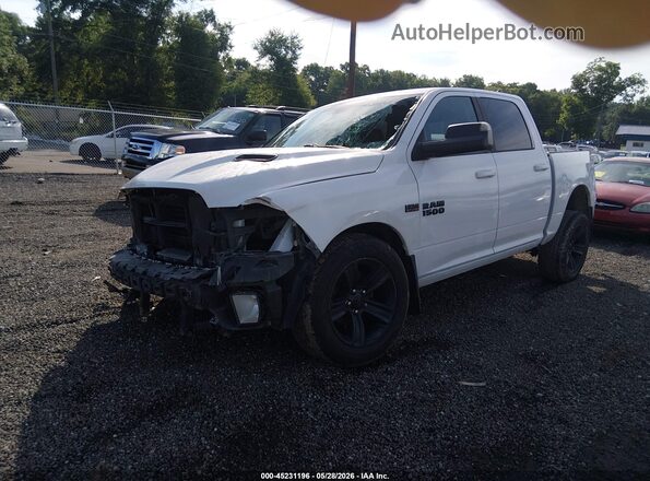 1C6RR7MT9JS277124 2018 RAM 1500 White Przód lewy