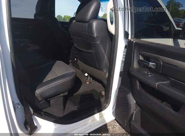 1C6RR7MT9JS277124 2018 RAM 1500 White Widok naklejki z numerem VIN