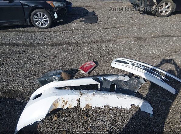 1C6RR7MT9JS277124 2018 RAM 1500 White Widok zestawu wskaźników