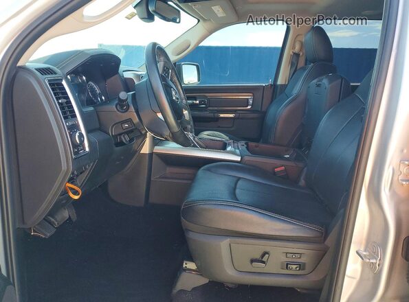 1C6RR7NT0JS208837 2018 RAM 1500 Silver Front interior view