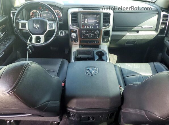1C6RR7NT4JS148898 2018 RAM 1500 Black Vista del salpicadero