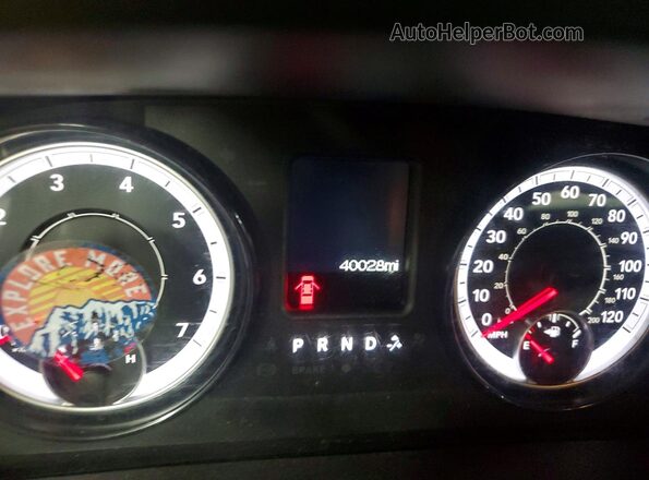 1C6RR7ST0PS537602 2023 RAM 1500 White Սարքավորումների վահանակի տեսք