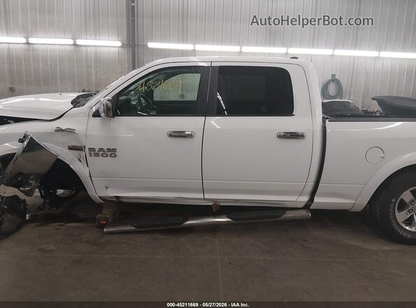 1C6RR7TT0HS696670 2017 RAM 1500 White 