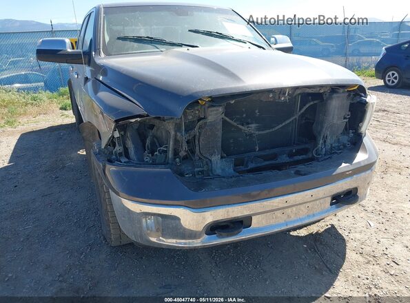 1C6RR7TT5JS118697 2018 RAM 1500 Silver Դիմացի տեսք
