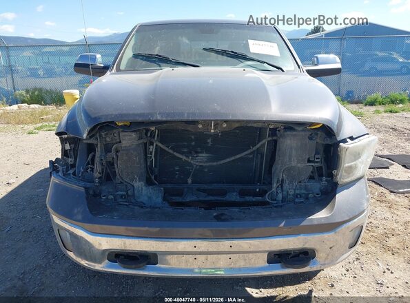 1C6RR7TT5JS118697 2018 RAM 1500 Silver Սալոնի հետևի տեսք