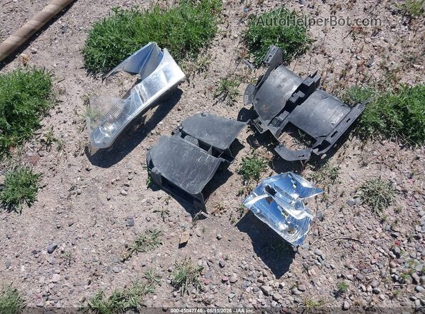 1C6RR7TT5JS118697 2018 RAM 1500 Silver Սարքավորումների վահանակի տեսք