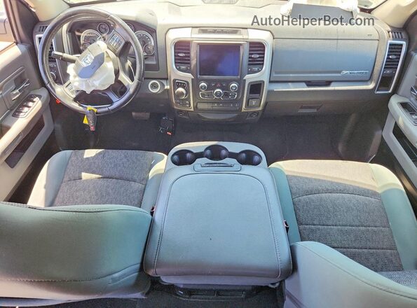 1C6RR7TT6JS139722 2018 RAM 1500 Silver 