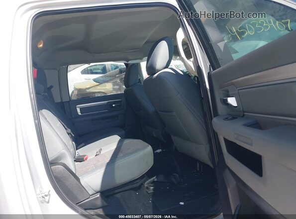 1C6RR7TT6JS168377 2018 RAM 1500 Silver VIN sticker view