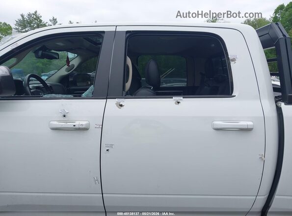 1C6RR7UT1HS716469 2017 RAM 1500 White Vista frontal