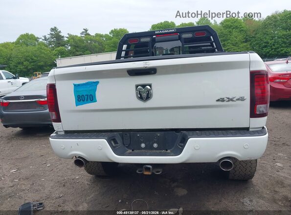 1C6RR7UT1HS716469 2017 RAM 1500 White 