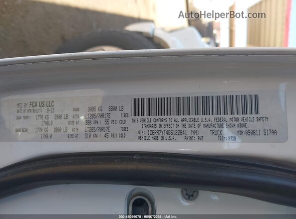 1C6RR7YT4GS122841 2016 RAM 1500 White 