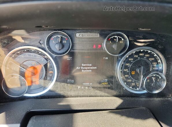 1C6RR7YT5JS110673 2018 RAM 1500 Black Instrument cluster view