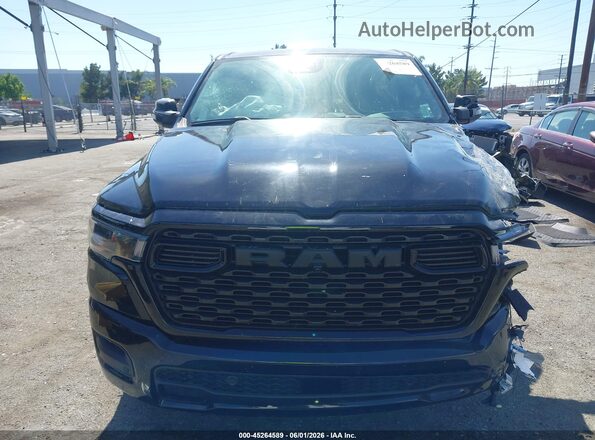 1C6RREFG5SN568403 2025 RAM 1500 Black Instrument cluster view