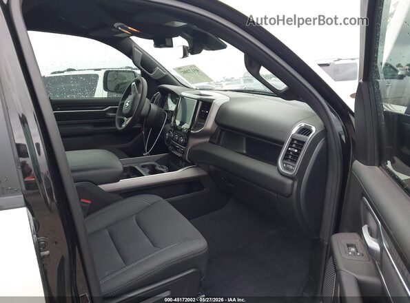 1C6RREFP5SN702049 2025 RAM 1500 Белый Вид салона спереди
