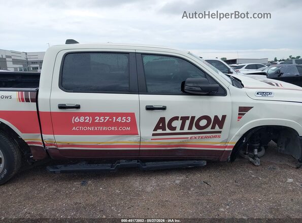 1C6RREFP5SN702049 2025 RAM 1500 Белый Вид задней части салона