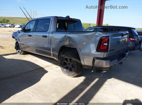 1C6RREFP8TN226378 2026 RAM 1500 Silver Trasero izquierdo