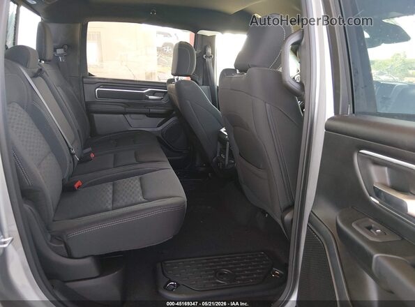 1C6RREFP8TN226378 2026 RAM 1500 Silver Vista de la etiqueta del VIN
