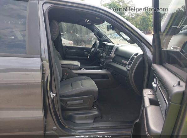 1C6RREFT2KN664258 2019 RAM 1500 Gray Vista interior delantera