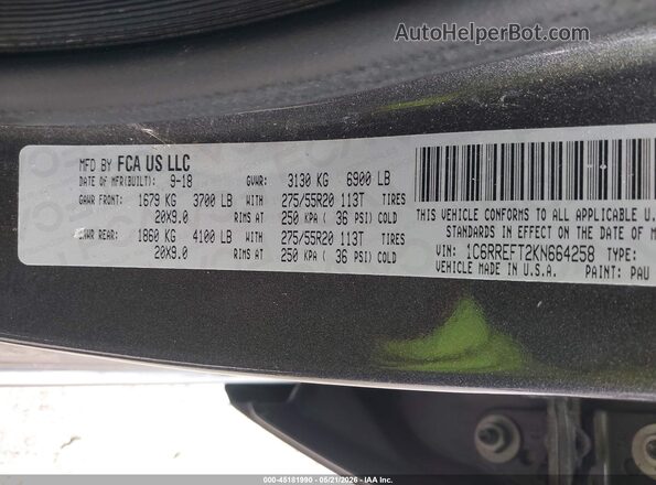 1C6RREFT2KN664258 2019 RAM 1500 Gray Vista del compartimento del motor