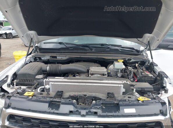 1C6RREFT3PN559705 2023 RAM 1500 White Widok z tyłu