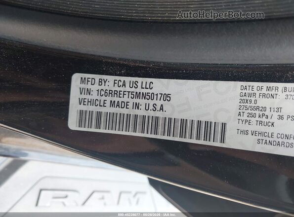 1C6RREFT5MN501705 2021 RAM 1500 Black Vista del compartimento del motor