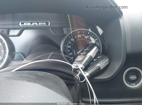 1C6RREFT5MN501705 2021 RAM 1500 Black Vista del salpicadero