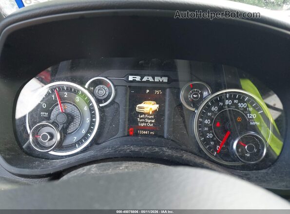 1C6RREFT7KN684697 2019 RAM 1500 Black Vista de los asientos traseros