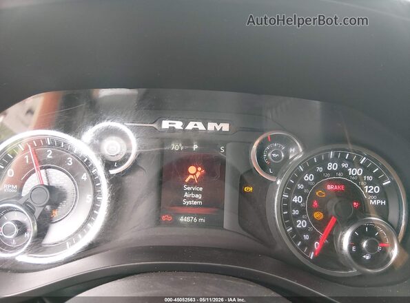 1C6RREFT7RN164350 2024 RAM 1500 White უკანა სავარძლების ხედი