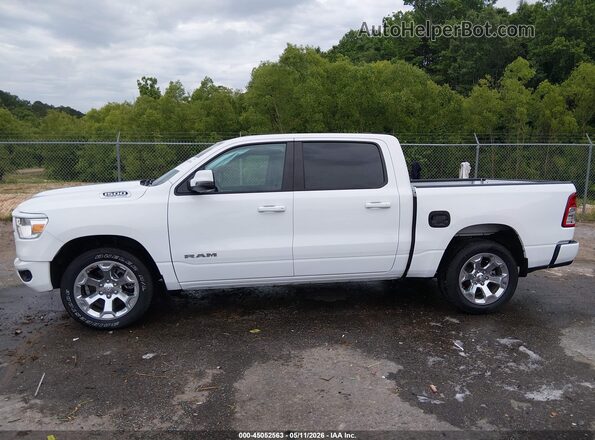 1C6RREFT7RN164350 2024 RAM 1500 White სალონის 360-გრადუსიანი ხედი