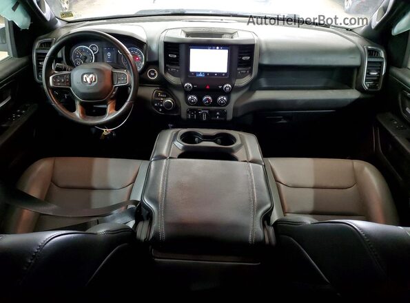 1C6RRFCG3NN438442 2022 RAM 1500 White Vista del salpicadero
