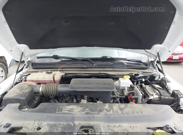1C6RRFCG6RN227466 2024 RAM 1500 White Вид ззаду