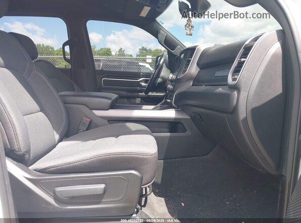 1C6RRFFG0PN539596 2023 RAM 1500 White Front interior view