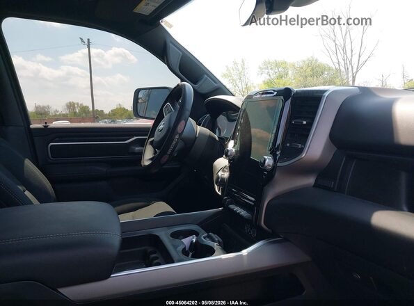 1C6RRFFG0SN190089 2025 RAM 1500 Black Front interior view
