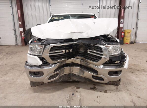 1C6RRFFG2MN579027 2021 RAM 1500 White Widok zestawu wskaźników