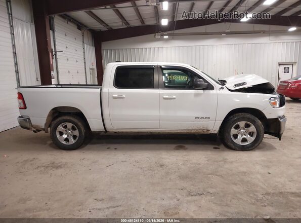 1C6RRFFG2MN579027 2021 RAM 1500 White Widok wnętrza z tyłu