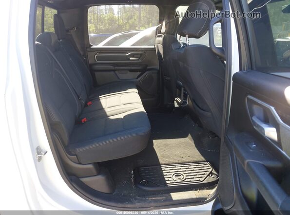 1C6RRFFG4NN454483 2022 RAM 1500 White VIN კოდის სტიკერის ხედი